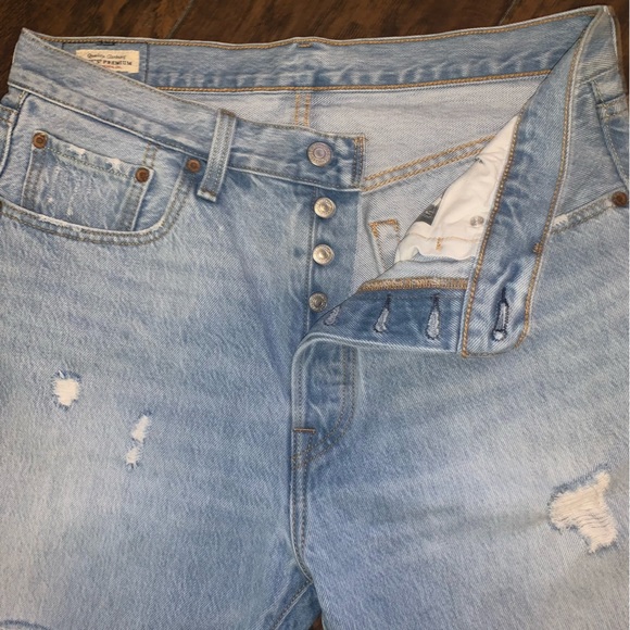 Levi’s 501 shorts - Picture 2 of 3